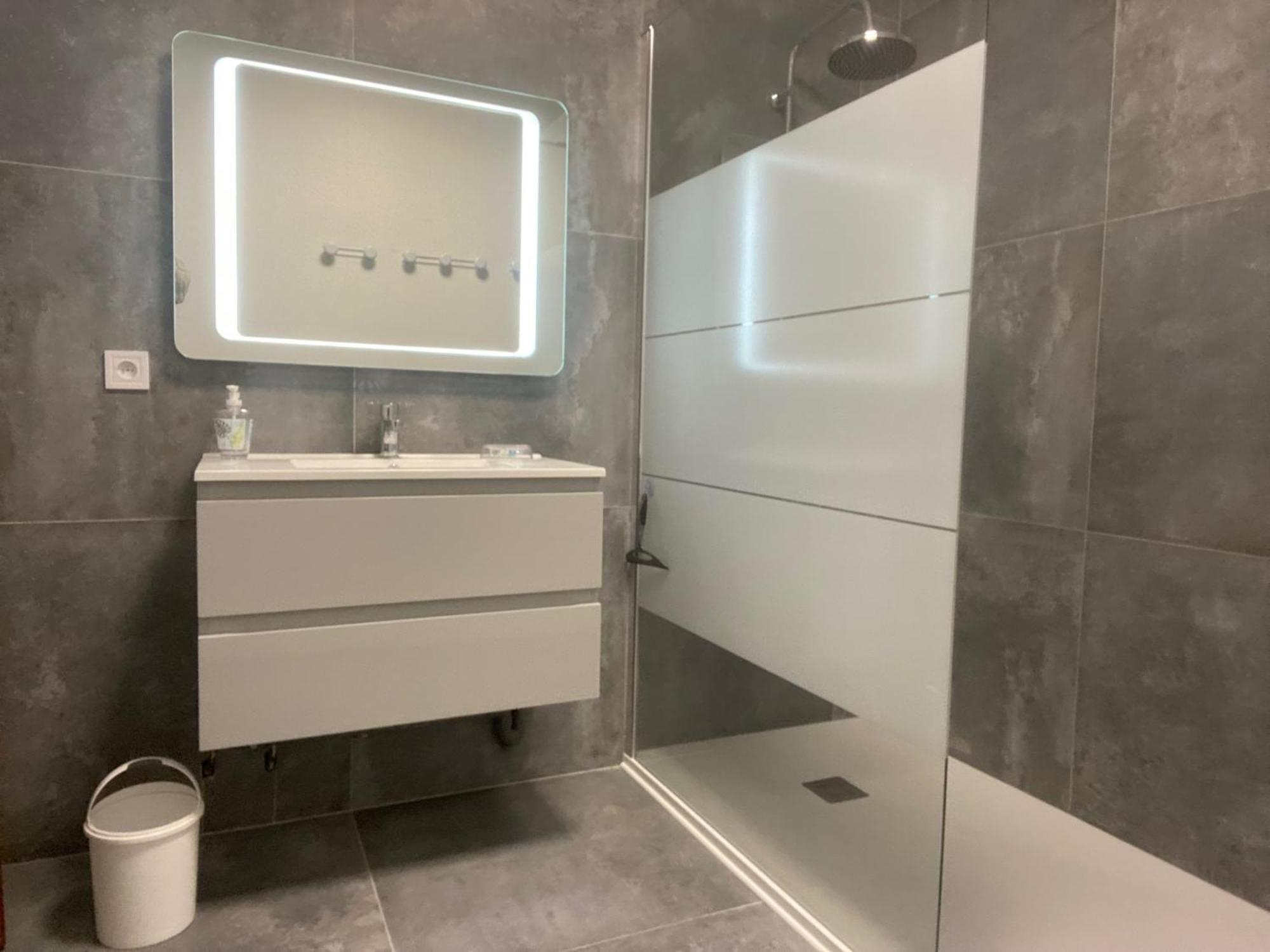 Spacious Flat Close To The Railway Station Troyes Værelse billede