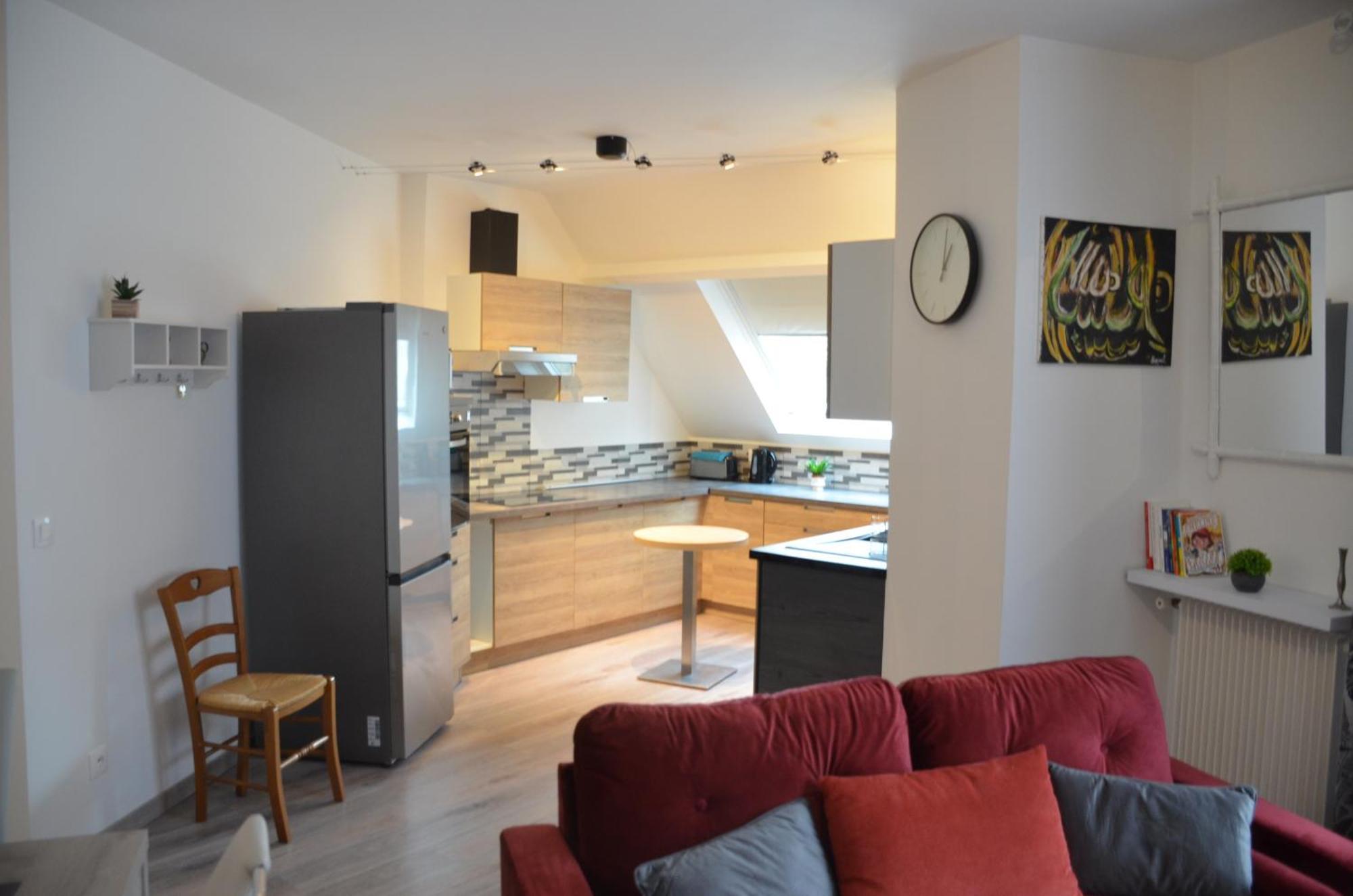 Spacious Flat Close To The Railway Station Troyes Værelse billede