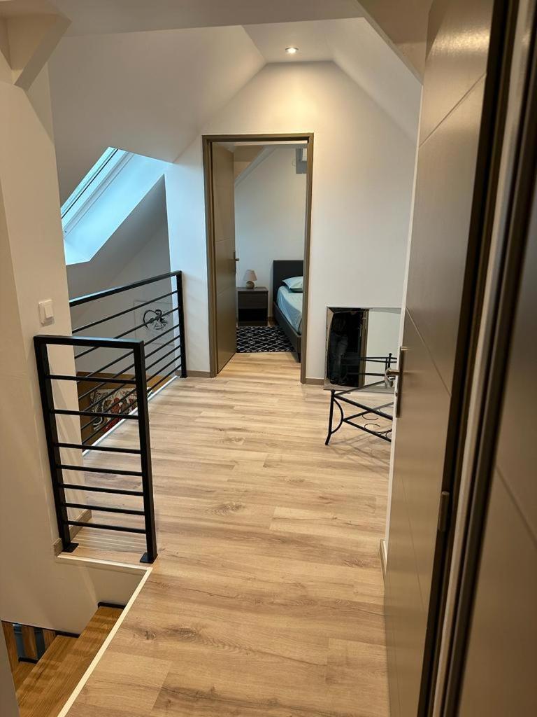 Spacious Flat Close To The Railway Station Troyes Værelse billede