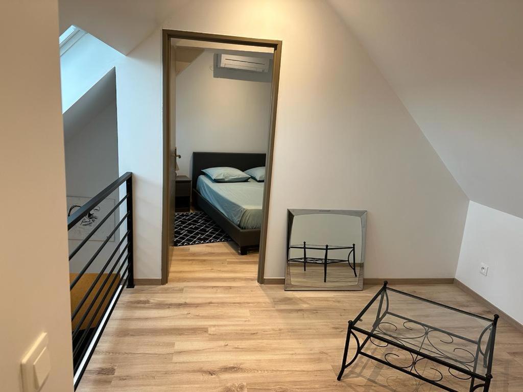 Spacious Flat Close To The Railway Station Troyes Værelse billede