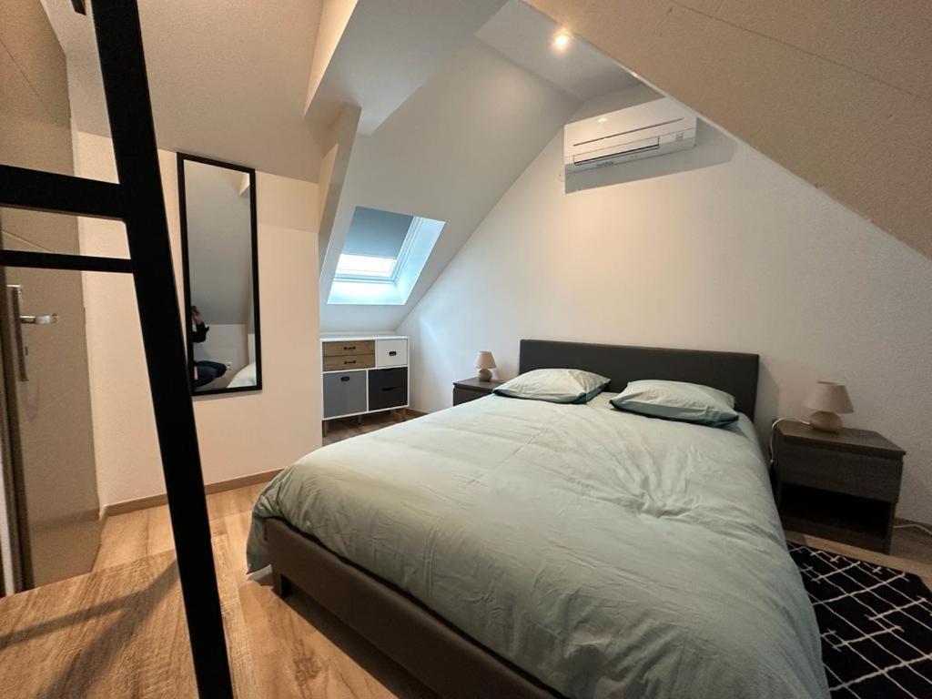 Spacious Flat Close To The Railway Station Troyes Værelse billede